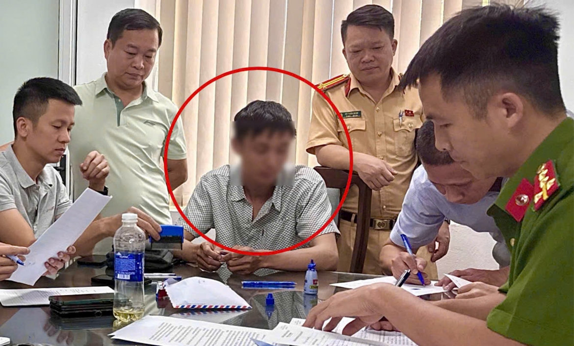 phát hiện gian lận công nghệ cao trong sát hạch lái xe ở hà nội hình ảnh 2 phat hien gian lan cong nghe cao trong sat hach lai xe o ha noi hinh anh 2