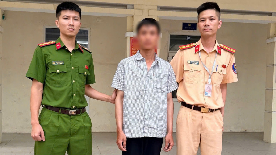 phát hiện gian lận công nghệ cao trong sát hạch lái xe ở hà nội hình ảnh 3 phat hien gian lan cong nghe cao trong sat hach lai xe o ha noi hinh anh 3