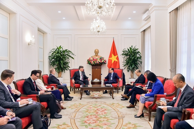 bộ trưởng bộ ngoại giao lê hoài trung tiếp phó ngoại trưởng hoa kỳ hình ảnh 1 bo truong bo ngoai giao le hoai trung tiep pho ngoai truong hoa ky hinh anh 1