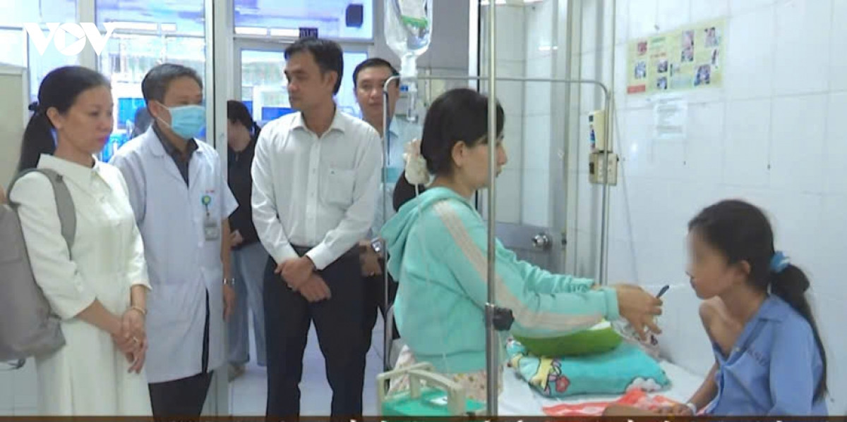 lam ro nguyen nhan vu ngo doc o truong tieu hoc kim Dong Dong thap hinh anh 2