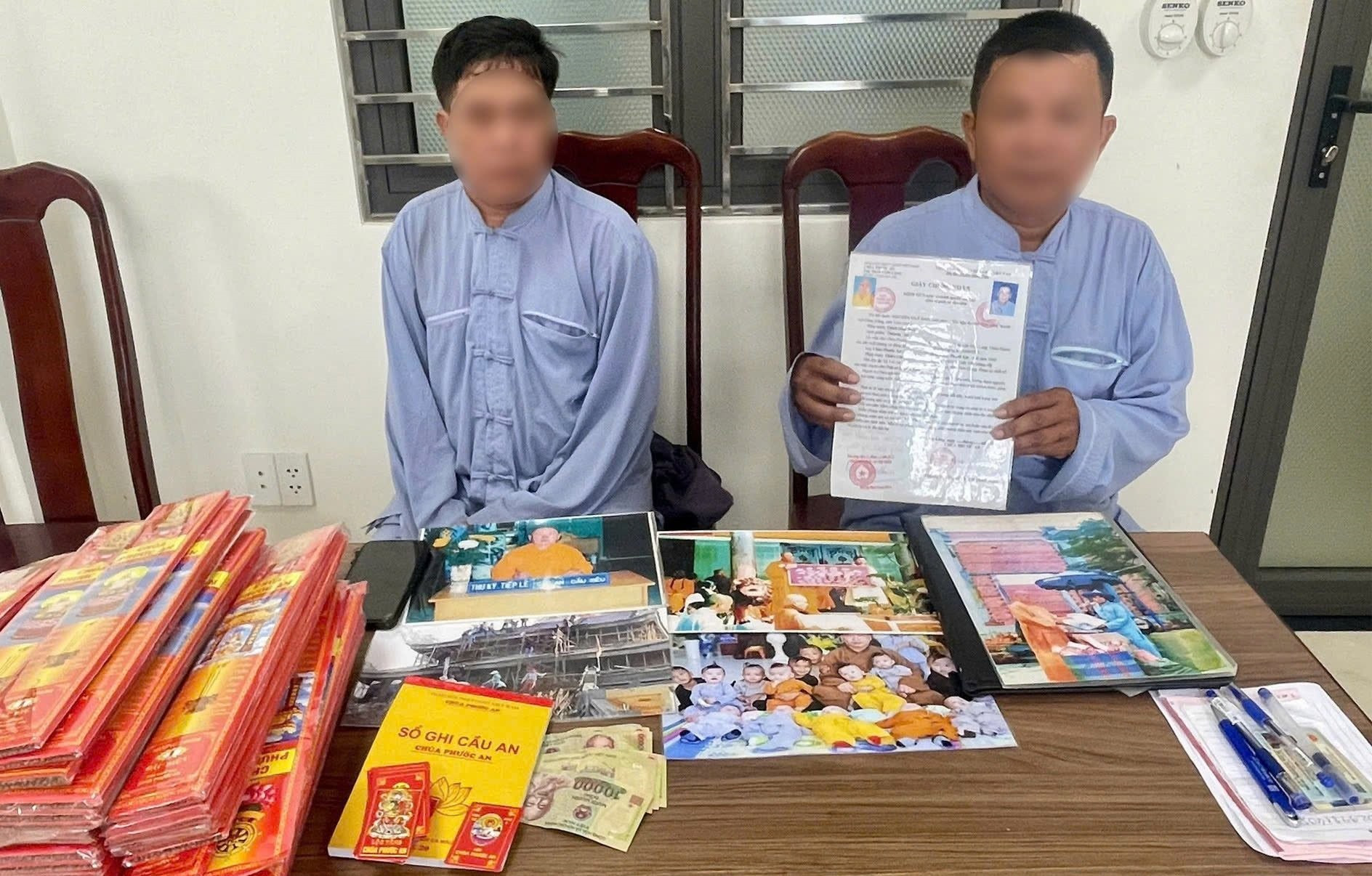 2 kẻ mạo danh nhà chùa để