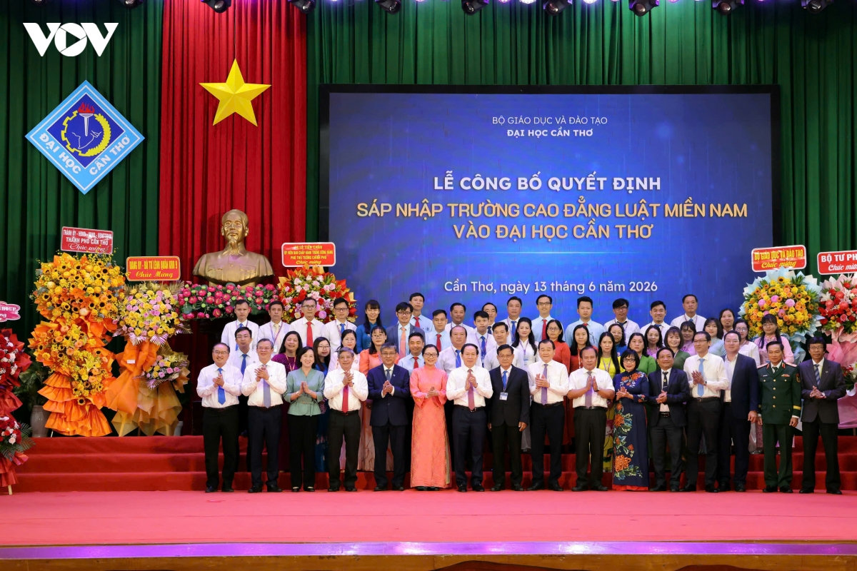phó thủ tướng lê tiến châu Đại học cần thơ phải đóng vai trò dẫn dắt hình ảnh 4 pho thu tuong le tien chau Dai hoc can tho phai dong vai tro dan dat hinh anh 4