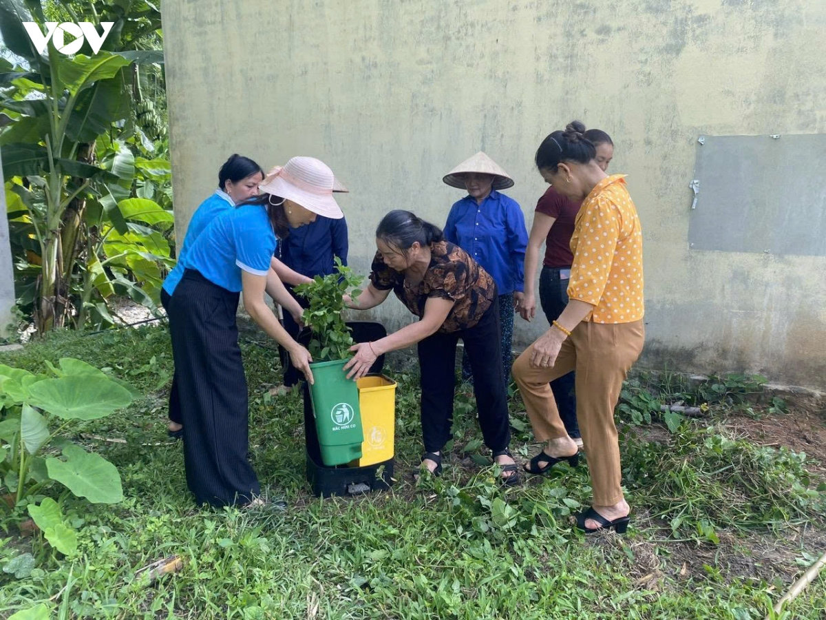 những phụ nữ vùng cao tiên phong thúc đẩy môi trường xanh hình ảnh 3 nhung phu nu vung cao tien phong thuc day moi truong xanh hinh anh 3