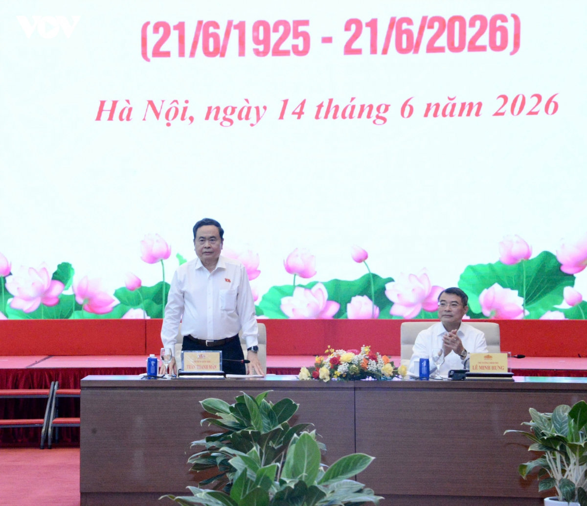 thu tuong chinh phu, chu tich quoc hoi gap mat lanh dao cac co quan bao chi hinh anh 5
