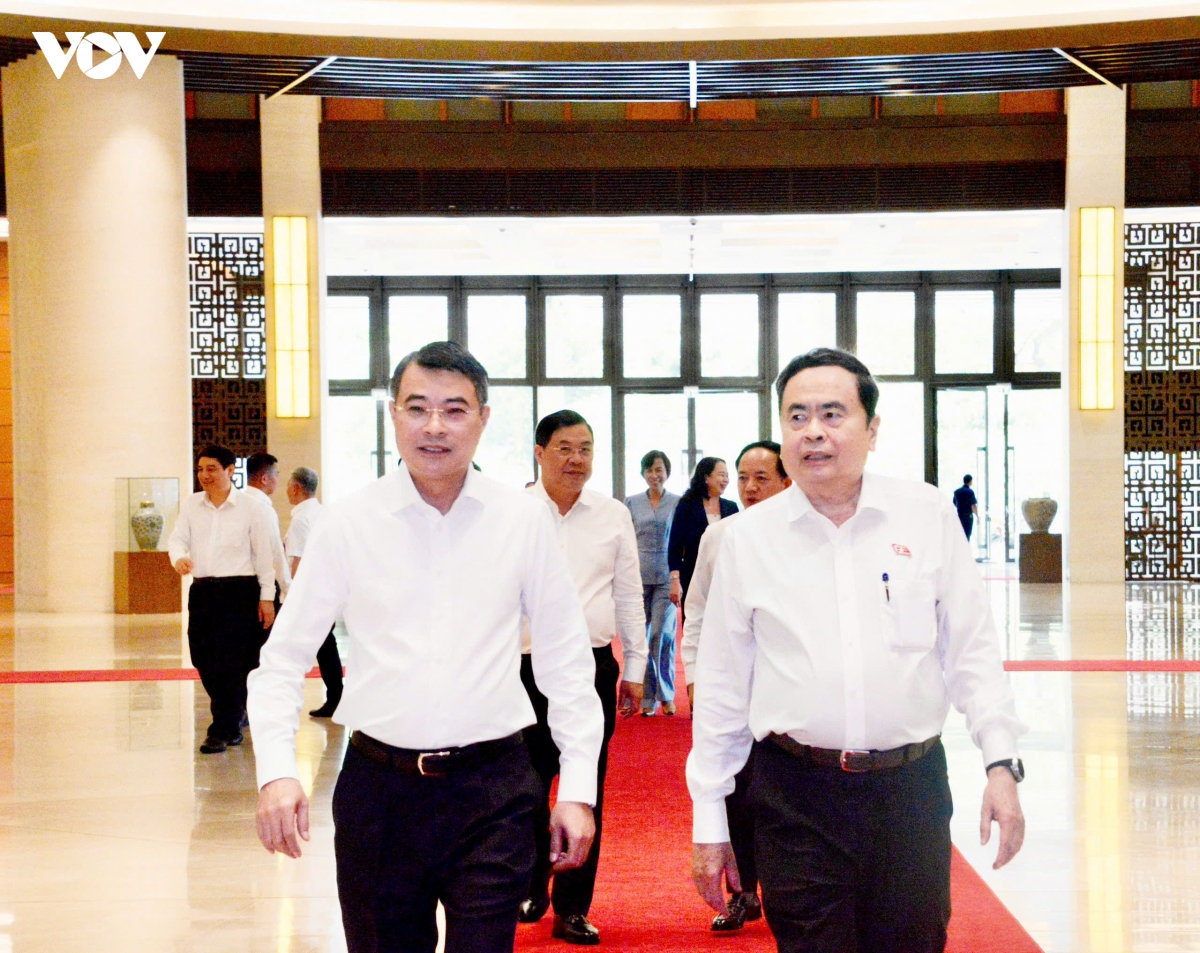 thu tuong chinh phu, chu tich quoc hoi gap mat lanh dao cac co quan bao chi hinh anh 1