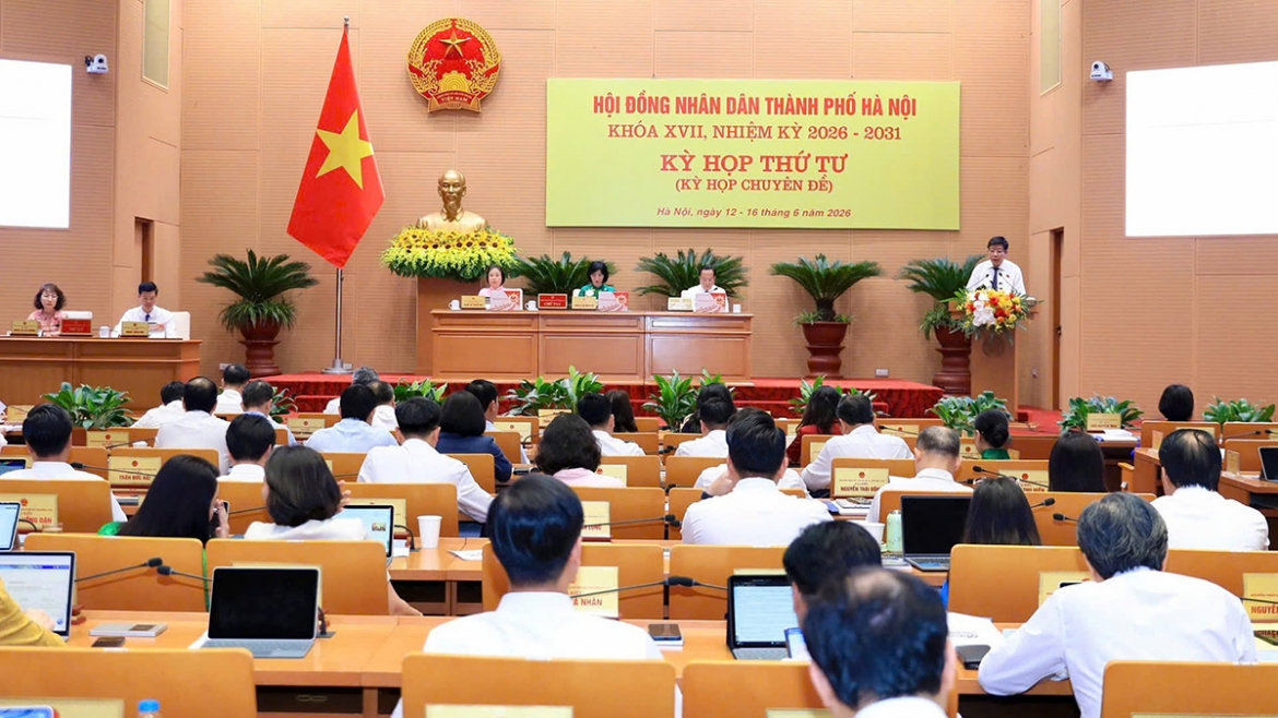 hà nội giải trình về chính sách hỗ trợ 20 triệu đồng hộ nghèo khi đổi xe máy điện hình ảnh 1 ha noi giai trinh ve chinh sach ho tro 20 trieu dong ho ngheo khi doi xe may dien hinh anh 1