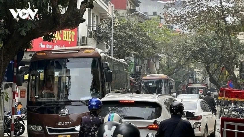 ha noi lui thoi diem han che xe may xang o vanh dai 1 den nam 2028 hinh anh 1
