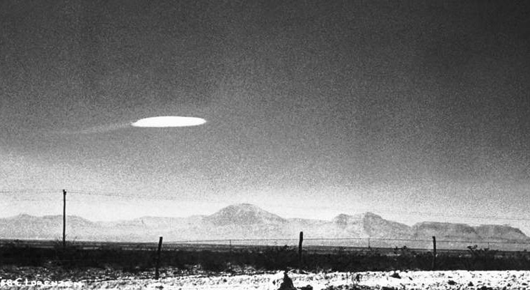 những hiện tượng bí ẩn trong hồ sơ ufo giải mật mới được lầu năm góc công bố hình ảnh 1 nhung hien tuong bi an trong ho so ufo giai mat moi duoc lau nam goc cong bo hinh anh 1