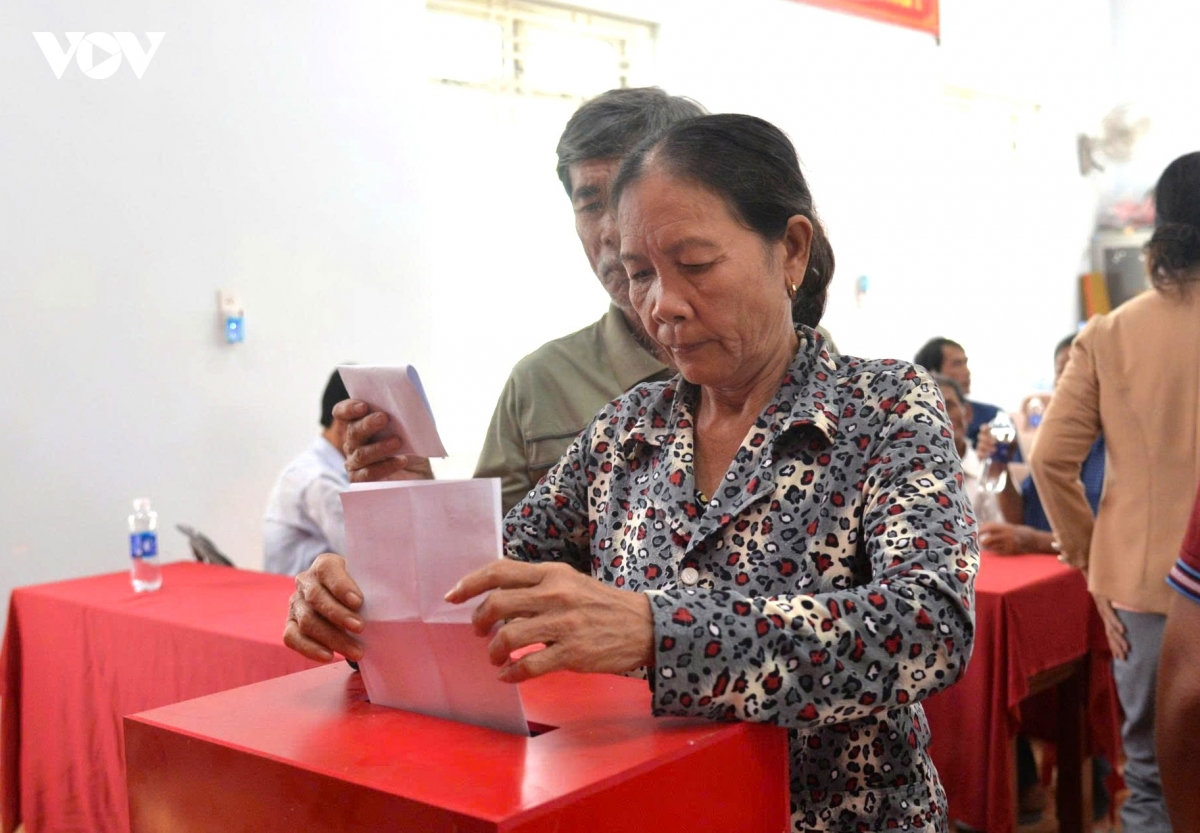 quang ngai du kien giam 30 so luong thon, to dan pho hinh anh 2