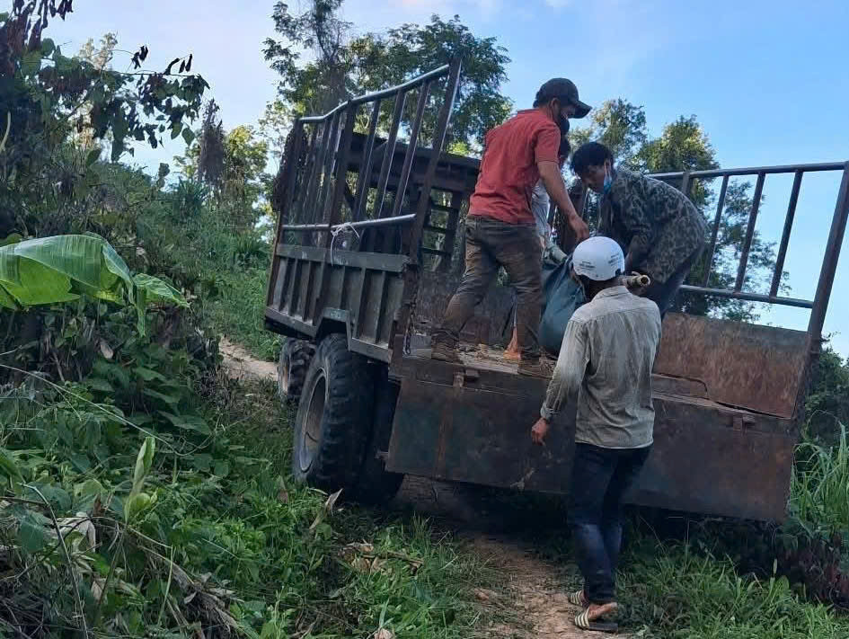 Nạn nhân T.A.S. tử vong trong rừng sâu với vết đạn do súng tự chế. (Ảnh: Công an tỉnh Gia Lai)