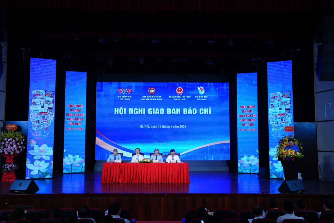 bao chi can chuyen tu co quan thong tin sang dan dat thong tin, tham gia kien tao hinh anh 1