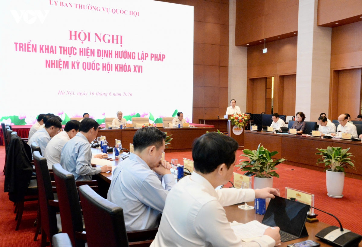 chu tich quoc hoi quoc hoi khoa xvi la nhiem ky cua kien tao the che phat trien hinh anh 1