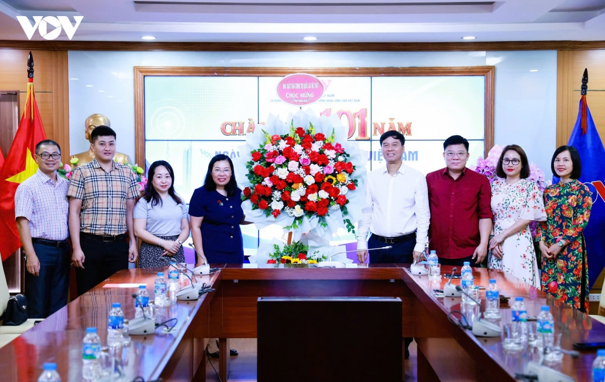 ha noi tran trong su dong hanh cua vov trong tien trinh phat trien thu do hinh anh 9