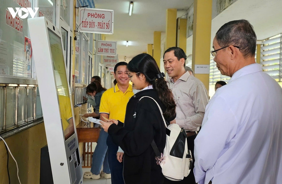 hơn 1,2 triệu người dân huế sẽ được khám sức khỏe miễn phí mỗi năm hình ảnh 2 hon 1,2 trieu nguoi dan hue se duoc kham suc khoe mien phi moi nam hinh anh 2