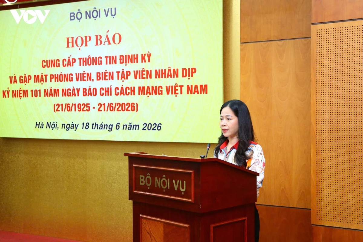 gia hoa dan so chuyen doi tu duy tu ganh nang an sinh sang co hoi phat trien hinh anh 2