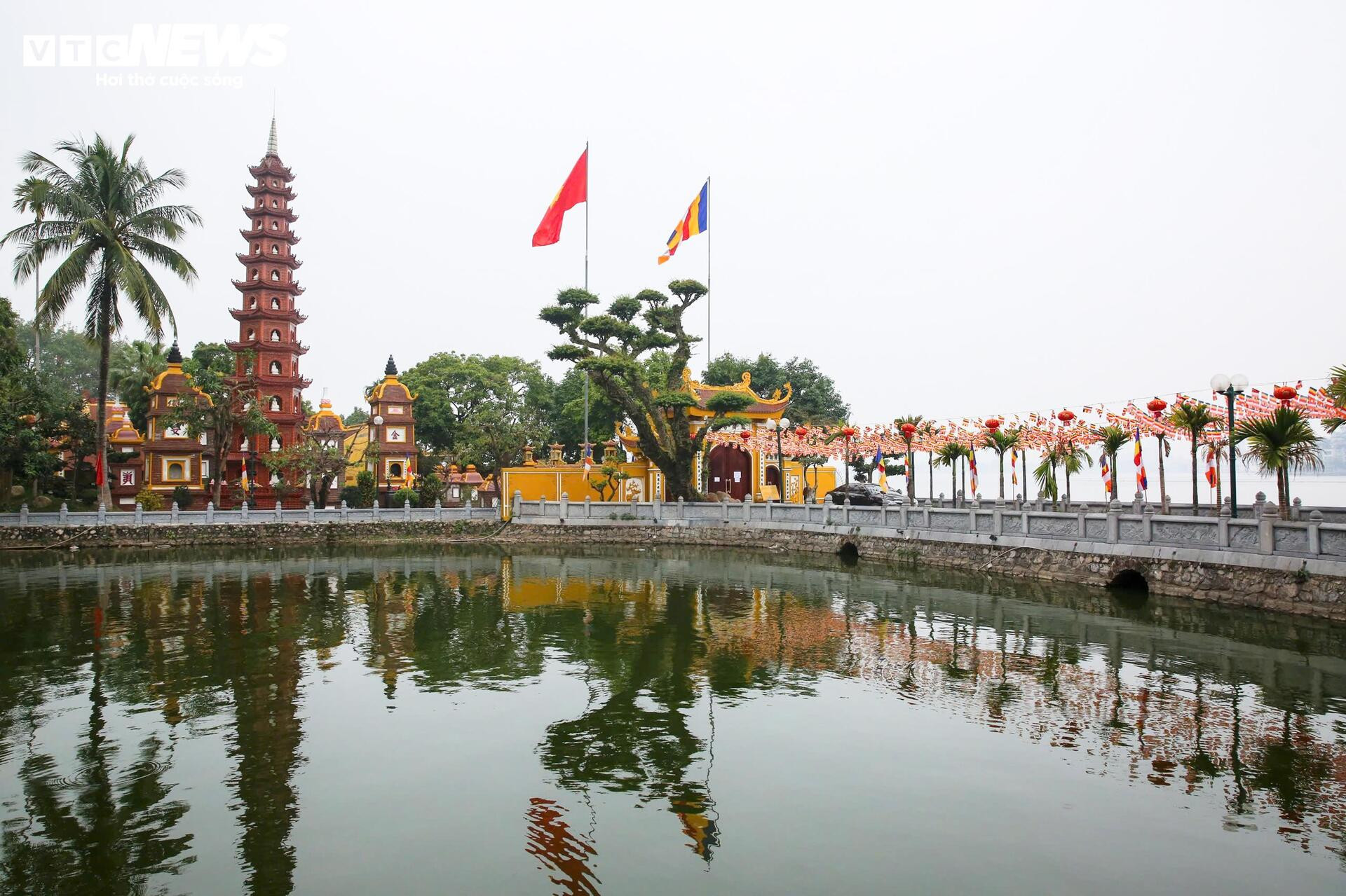 Nhìn từ trên cao những đoạn đường ven Hồ Tây sắp được mở rộng - 16
