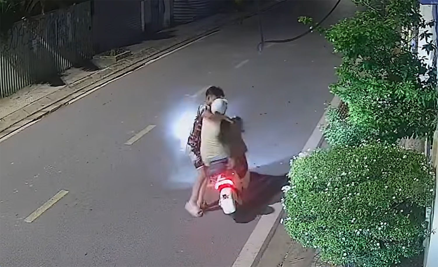 Hiện trường cô gái bị kẻ biến thái chặn đường sàm sỡ lúc nửa đêm ở Hải Phòng