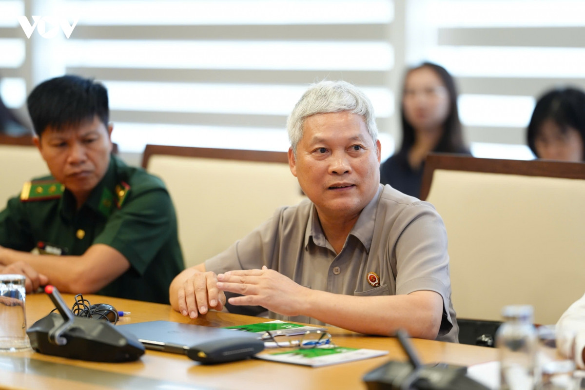phát huy vai trò của báo chí trong bảo vệ nền tảng tư tưởng của Đảng hình ảnh 2 phat huy vai tro cua bao chi trong bao ve nen tang tu tuong cua Dang hinh anh 2