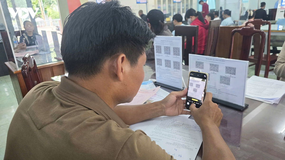 Đồng nai gắn sao chính quyền thân thiện, chuyển tư duy quản lý sang phục vụ hình ảnh 5 Dong nai gan sao chinh quyen than thien, chuyen tu duy quan ly sang phuc vu hinh anh 5