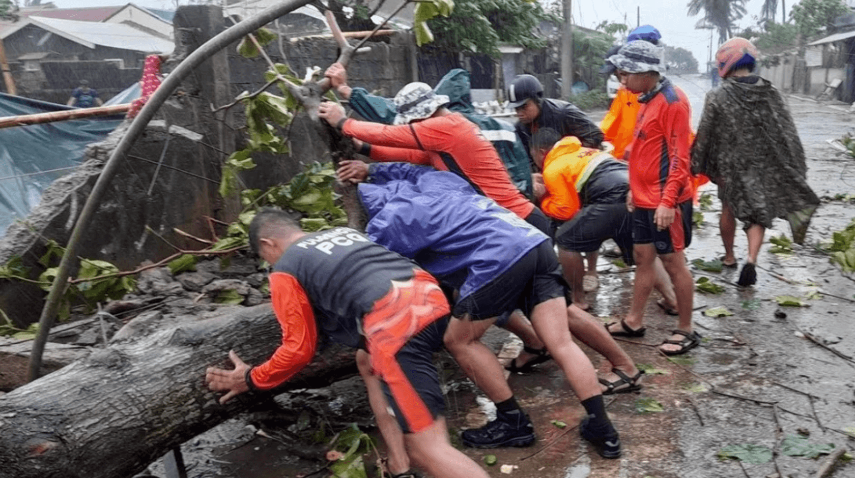 Philippines thường xuyên đối mặt với các cơn bão mạnh. (Ảnh: Reuters)
