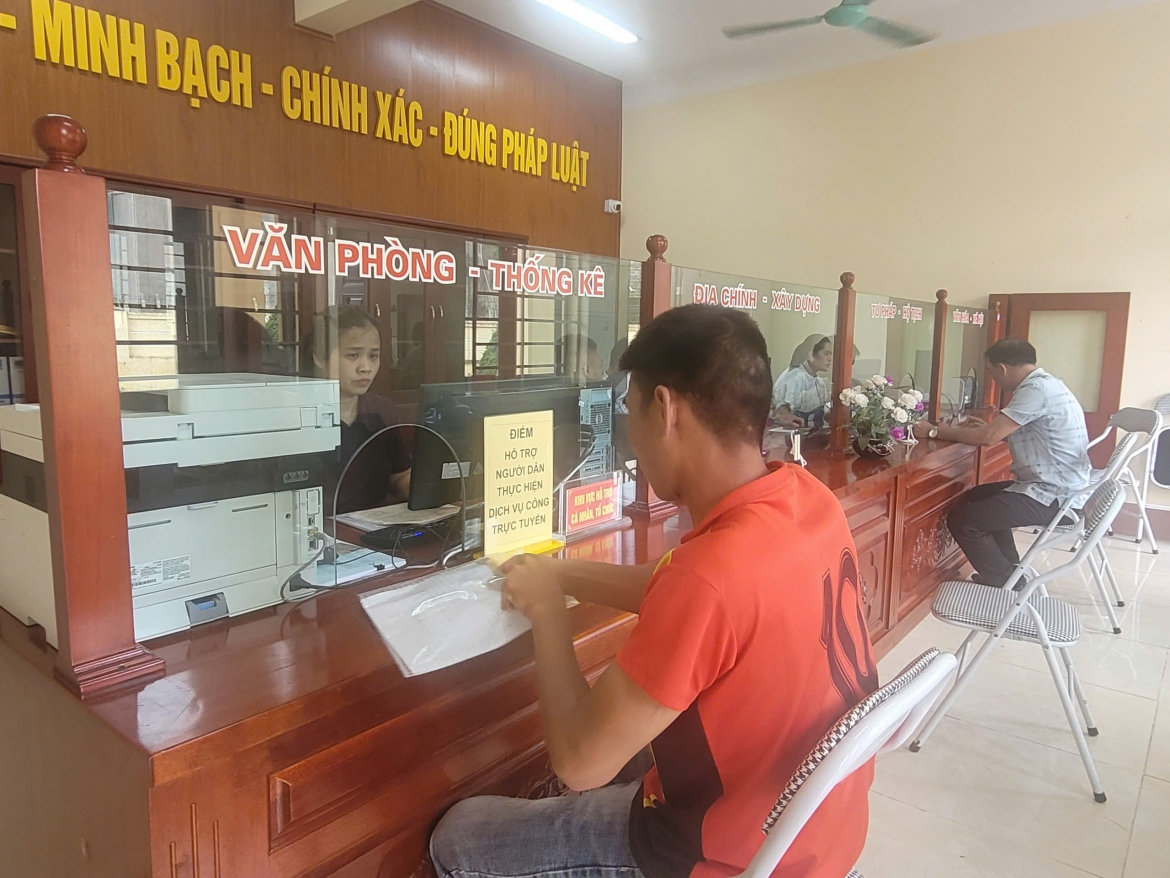 thai nguyen ap kpi, can bo khong the lam viec cam chung hinh anh 3