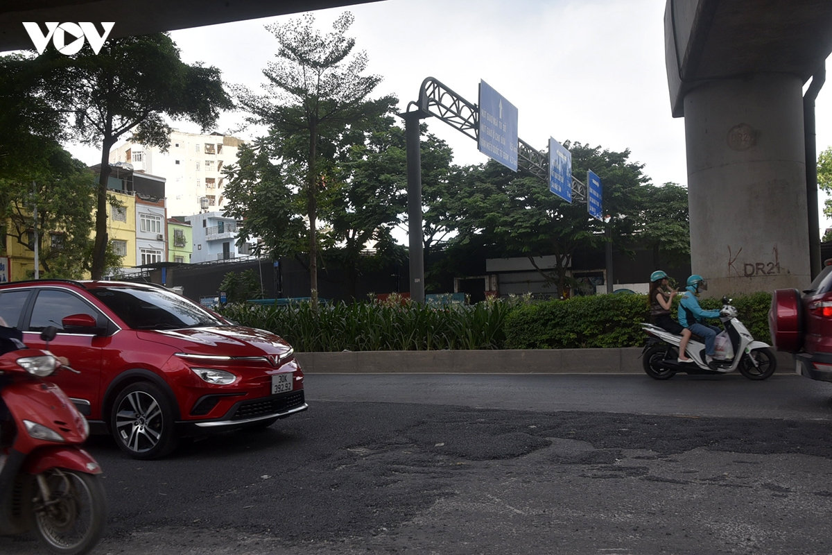ha noi hoan tra mat duong sau du an chong ngap nhieu go ghe, nham nho mat an toan hinh anh 4