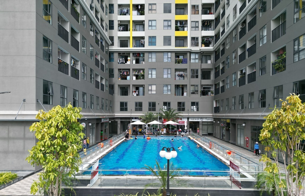 Để người thuê nhà xã hội được sử dụng tiện ích hiện đại, khá nhiều doanh nghiệp tích cực dành quỹ đất quy định tại các dự án thương mại để làm nhà xã hội, nhà giá bình dân.