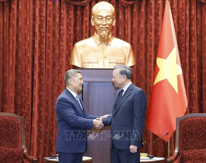tong bi thu, chu tich nuoc to lam tiep quyen bo truong hai quan hoa ky hung cao hinh anh 1