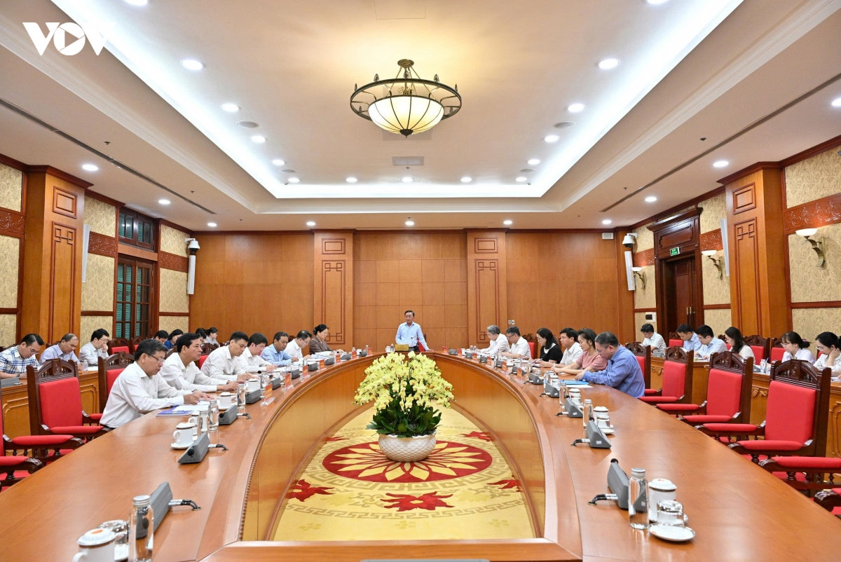 thuong truc ban bi thu hop voi van phong trung uong Dang ve du an trong diem hinh anh 2