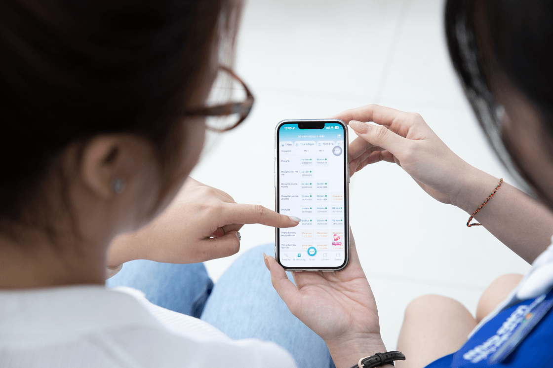 Trước tình hình thời tiết cực đoan, bác sĩ khuyên phụ huynh nên rà soát lại lịch tiêm chủng của con, đặc biệt với các bệnh có diễn tiến nhanh như não mô cầu.