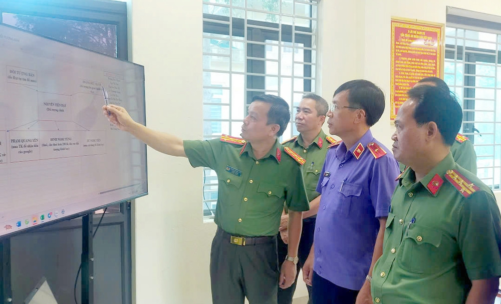 triet pha duong day mua ban hon 1.000 tai khoan ngan hang hinh anh 1