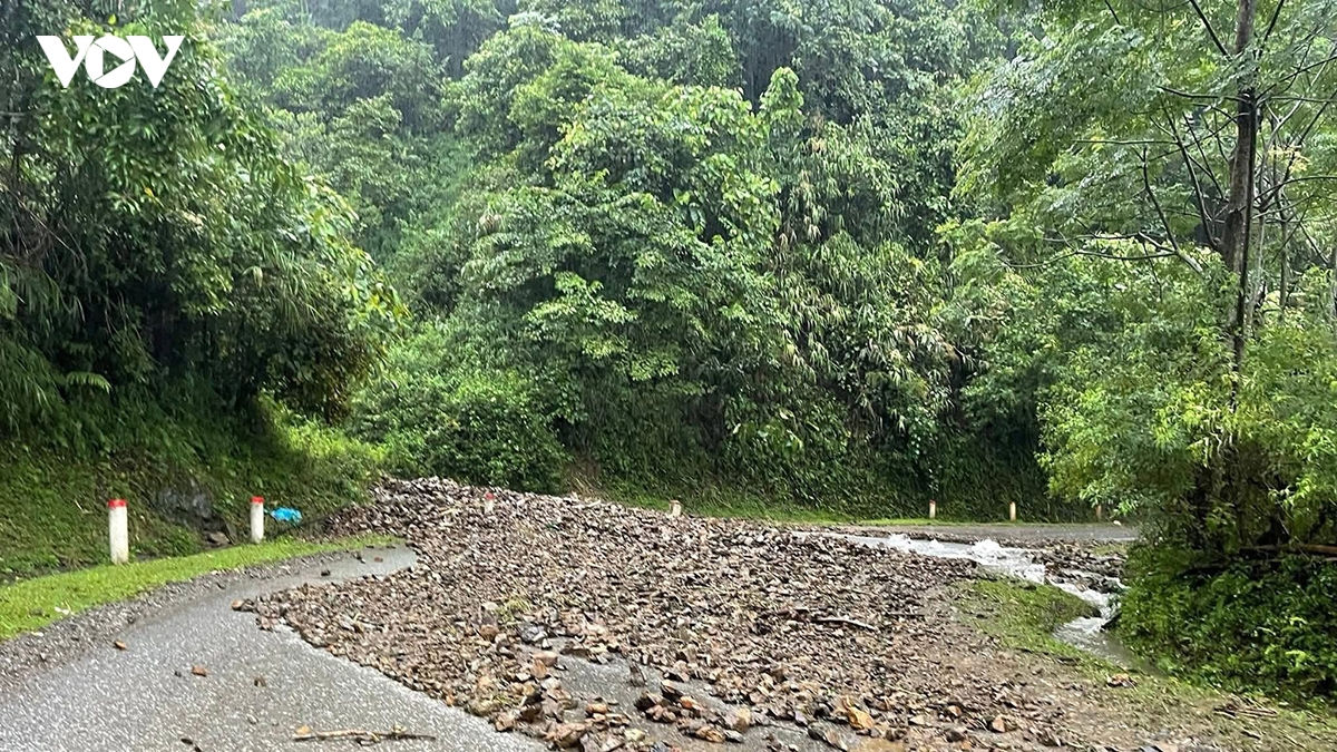 mua lon khien nhieu khu vuc o cao bang sat lo, ngap ung hinh anh 3