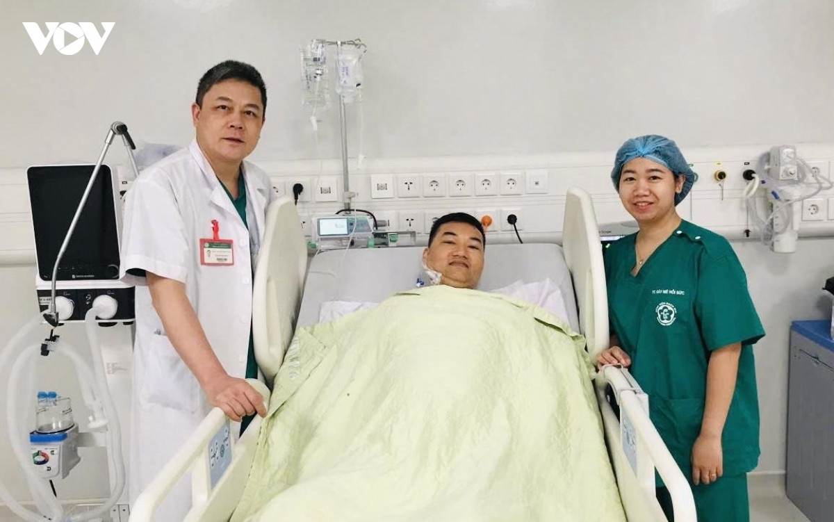 ca mo dau tien va hai benh nhan dot quy duoc cuu tai bv bach mai co so ninh binh hinh anh 2