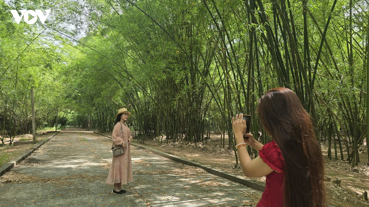 tran tro o ngan hang tre lon nhat viet nam tai tp.hcm hinh anh 3