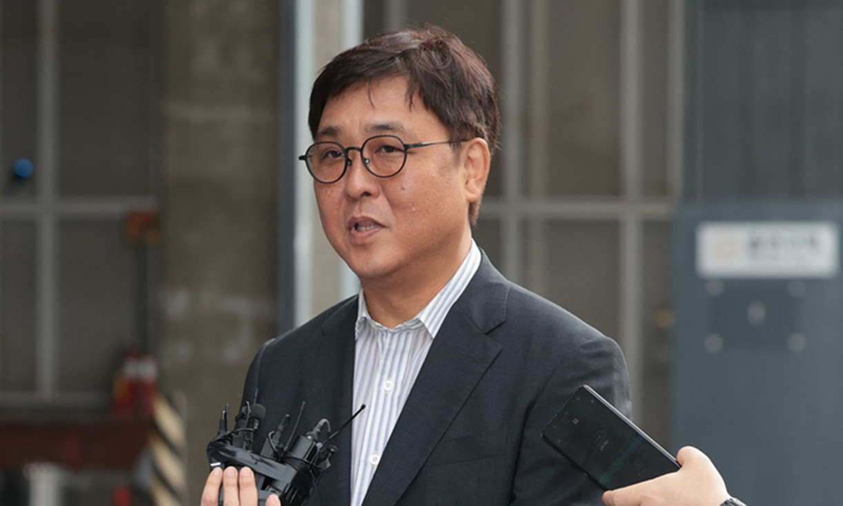 Bộ trưởng Bộ Văn hóa, Thể thao và Du lịch Hàn Quốc Choi Hwi-young tuyên bố sẽ điều tra về thất bại của ĐT Hàn Quốc - Ảnh: Yonhap