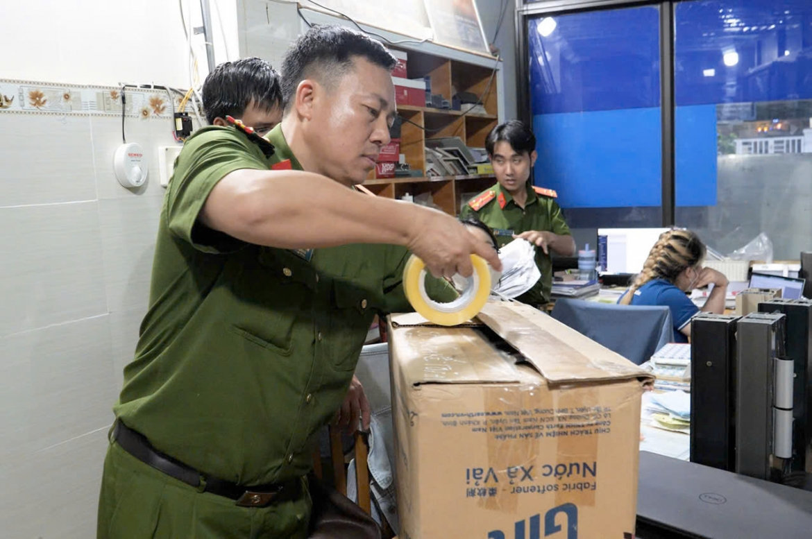 khoi to 4 bi can vi pham quy dinh boi thuong, giai phong mat bang du an Dien hat nhan ninh thuan 1 hinh anh 2