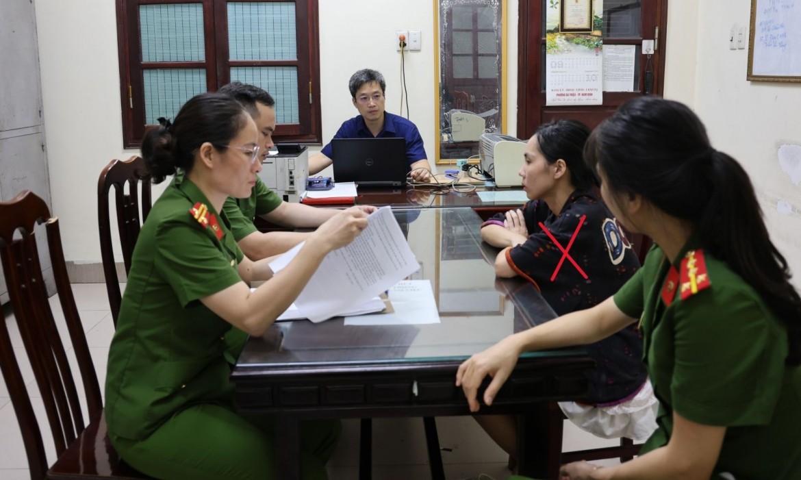 triet pha duong day phu phep hoa chat thanh sua tam, dau goi gia thuong hieu lon hinh anh 3