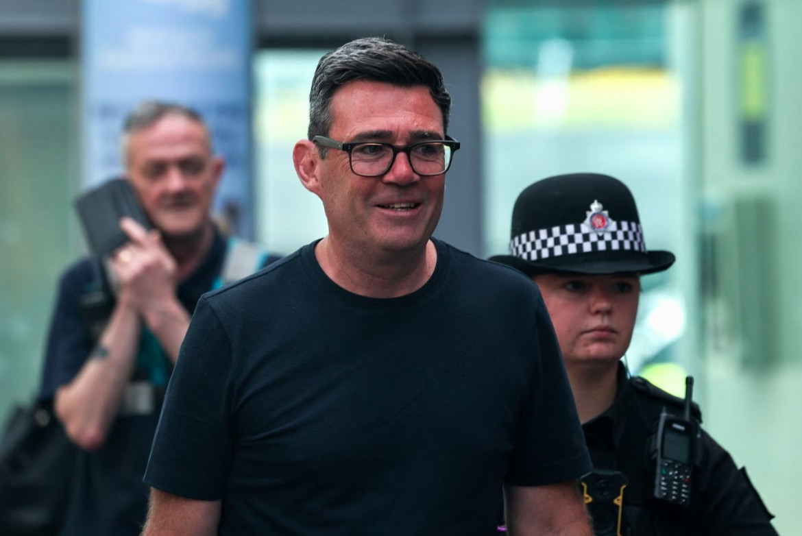 Ung cu vien thu tuong anh andy burnham va bai toan vuc day dat nuoc hinh anh 1