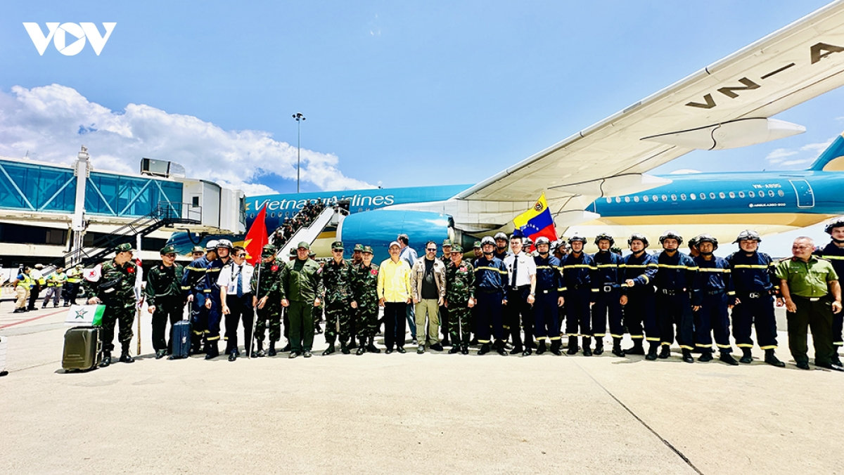 coi viec cuu giup nguoi dan venezuela sau dong dat nhu cuu chinh dong bao minh hinh anh 6