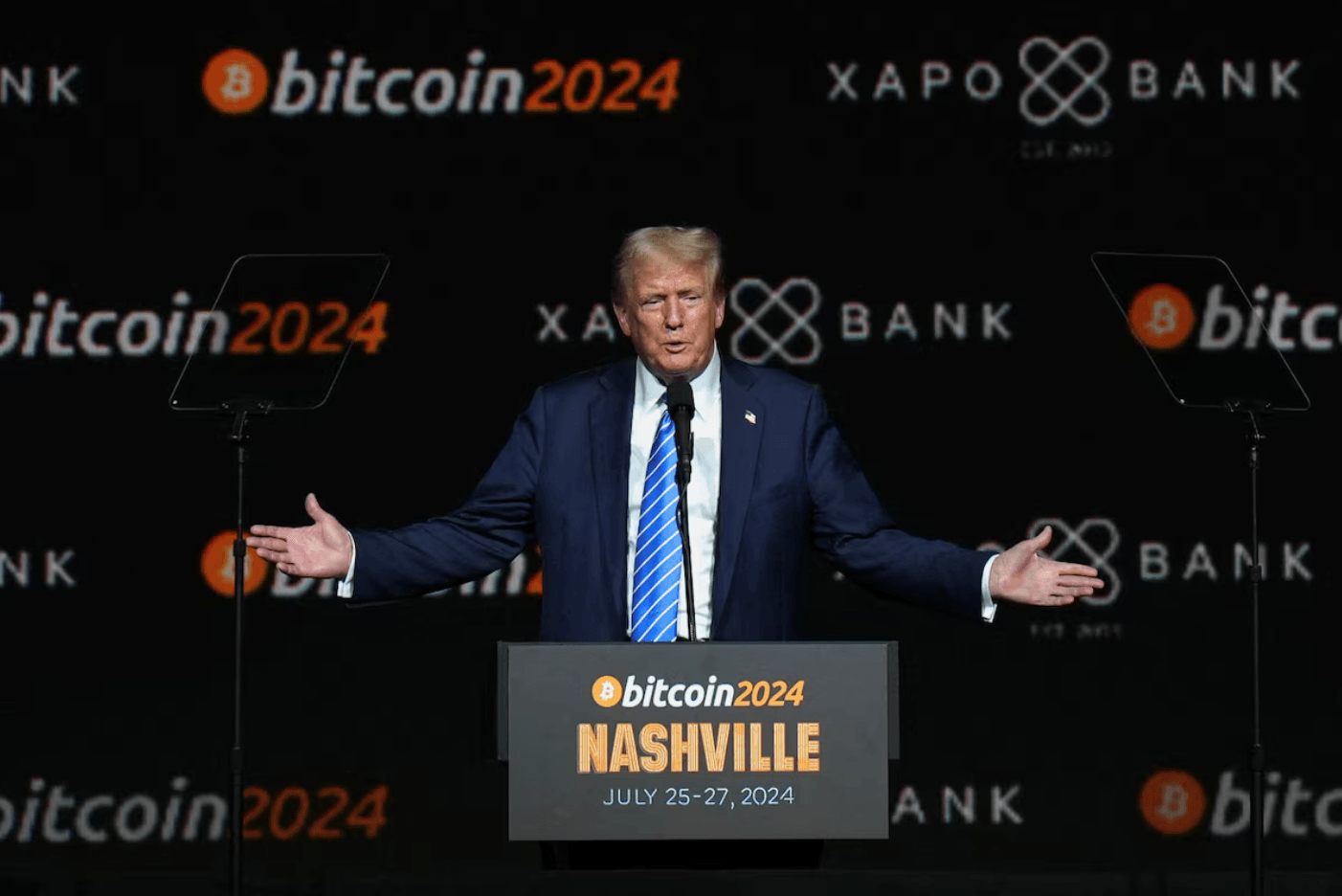 Ông Trump, khi đó là ứng cử viên tổng thống của đảng Cộng hòa, phát biểu tại sự kiện Bitcoin 2024 ở Nashville, Tennessee, Mỹ, ngày 27/7/2024. (Ảnh: Kevin Wurm/Reuters)