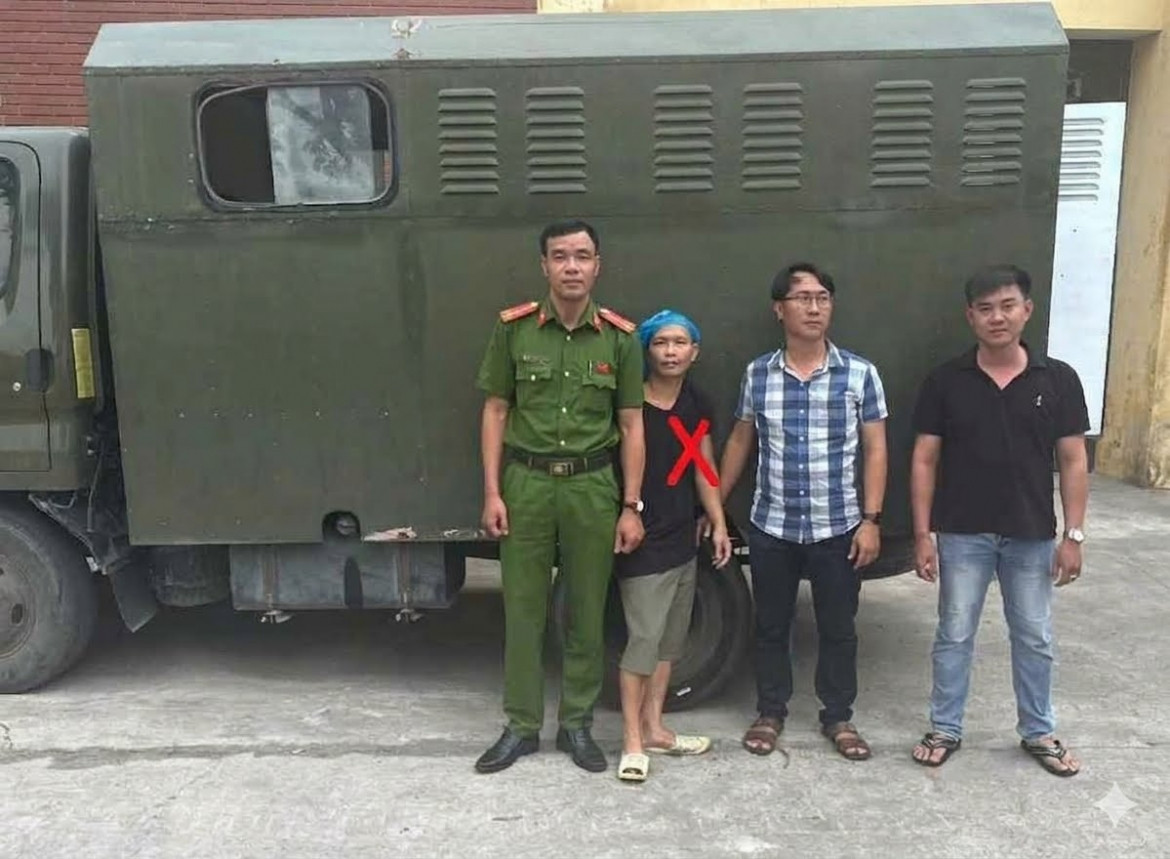 bắt giữ đối tượng truy nã đặc biệt nguy hiểm đang lẩn trốn tại ninh bình hình ảnh 1 bat giu doi tuong truy na dac biet nguy hiem dang lan tron tai ninh binh hinh anh 1