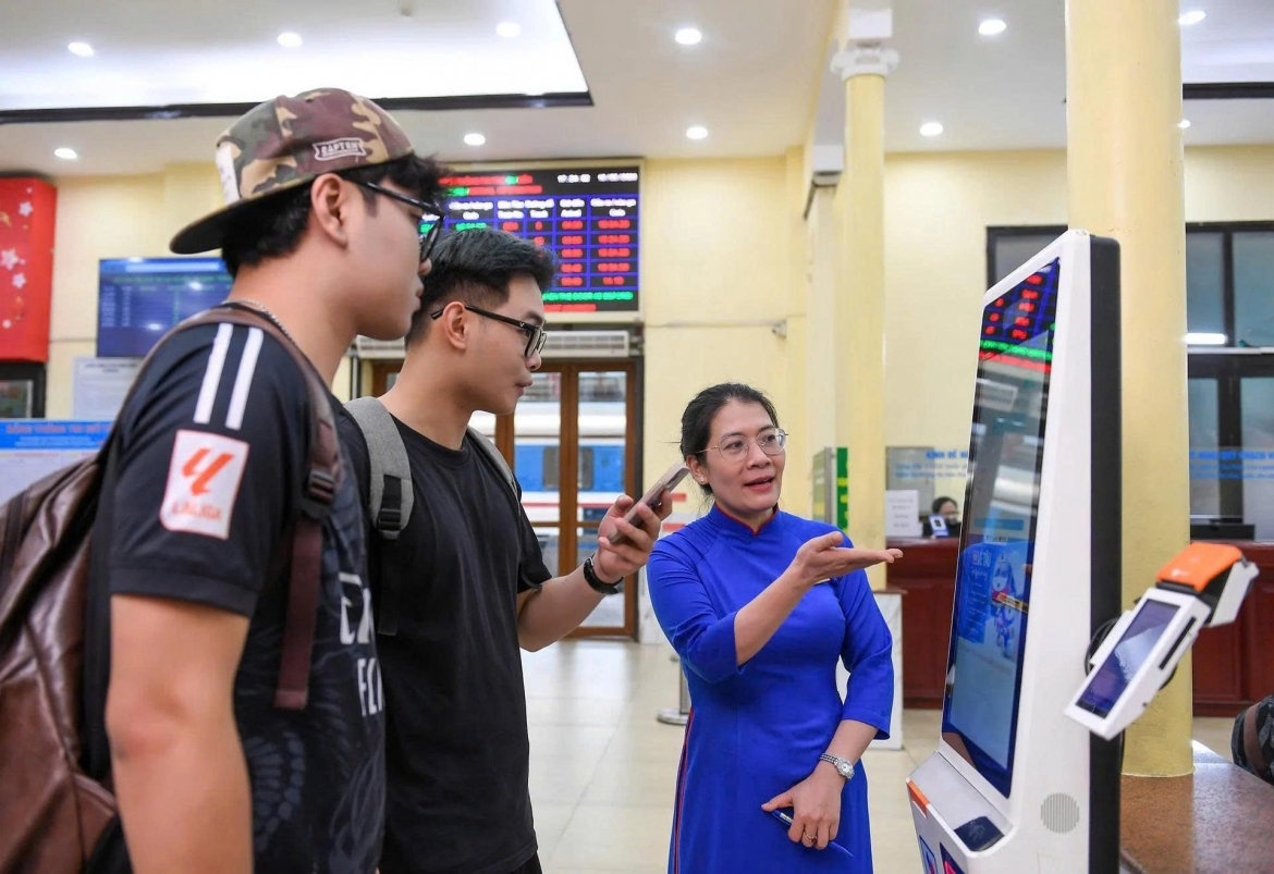 Đường sắt giảm 10 giá vé tàu khách bắc - nam từ ngày 1 7 hình ảnh 1 Duong sat giam 10 gia ve tau khach bac - nam tu ngay 1 7 hinh anh 1