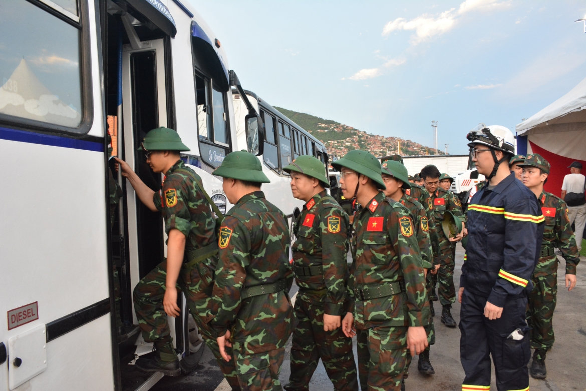 mua lon khong can buoc luc luong viet nam tai hien truong dong dat venezuela hinh anh 3
