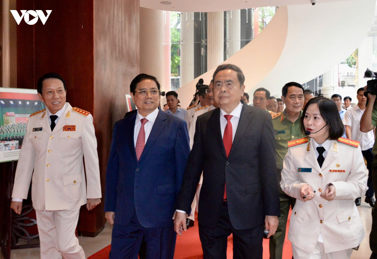 chu tich quoc hoi du le ky niem 80 nam ngay truyen thong an ninh doi ngoai hinh anh 2