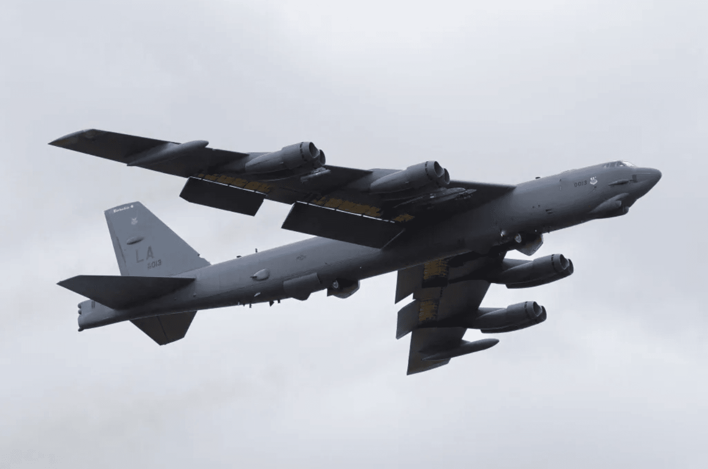 Oanh tạc cơ B-52. (Ảnh: TMZ)