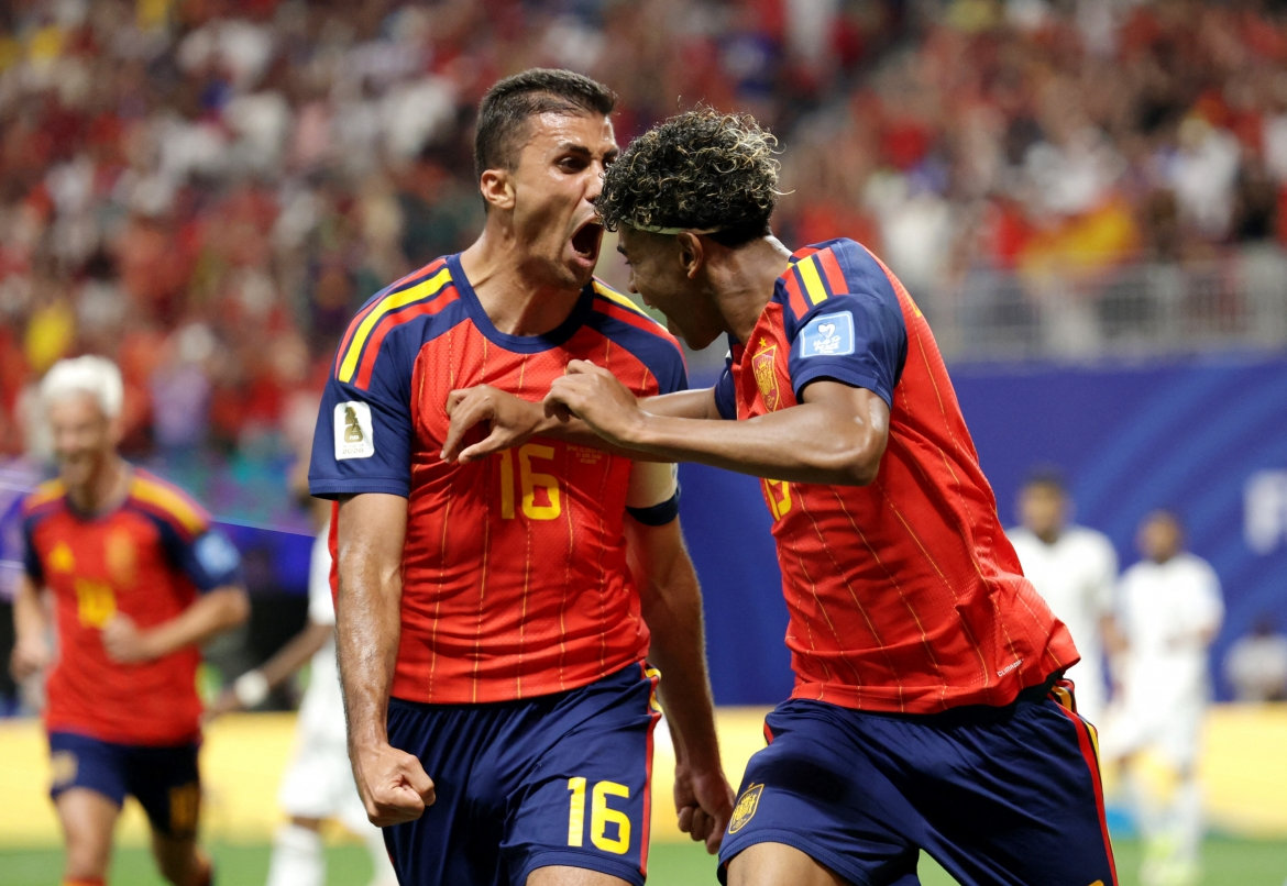 nhan dinh tay ban nha - Ao thoi co pha loi nguyen nha vo dich world cup hinh anh 3