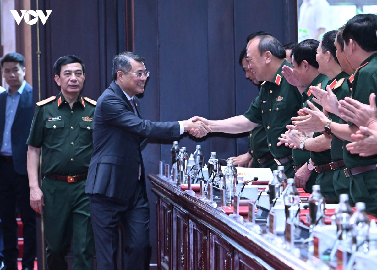 thủ tướng dự hội nghị quân chính toàn quân 6 tháng đầu năm 2026 hình ảnh 1 thu tuong du hoi nghi quan chinh toan quan 6 thang dau nam 2026 hinh anh 1