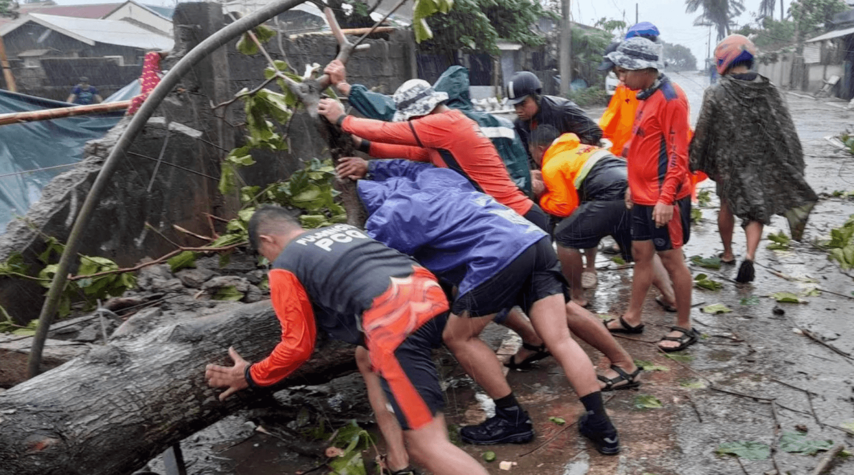 Philippines thường xuyên đối mặt với các cơn bão mạnh. (Ảnh: Reuters)