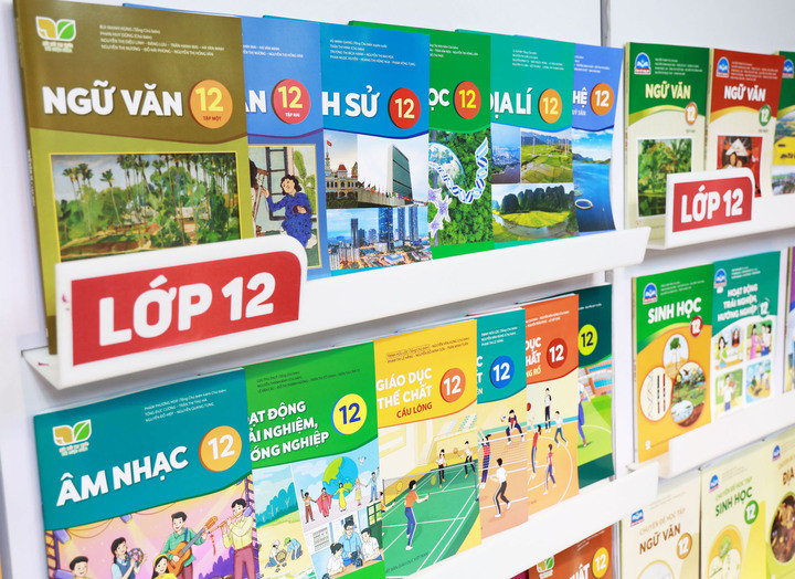 Từ năm học 2029-2030, học sinh trên cả nước sẽ được mượn sách giáo khoa miễn phí theo cơ chế mượn - trả. (Ảnh minh họa)