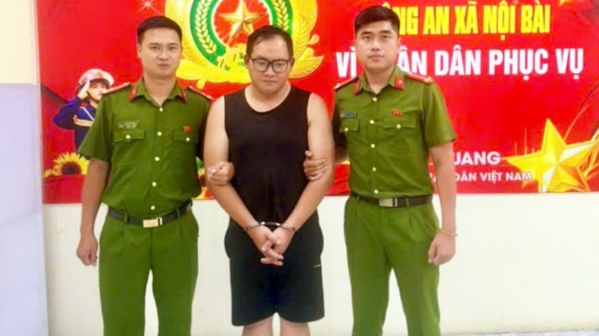 thanh niên sa lưới sau 4 giờ cướp tiệm vàng ở sóc sơn, hà nội hình ảnh 1 thanh nien sa luoi sau 4 gio cuop tiem vang o soc son, ha noi hinh anh 1